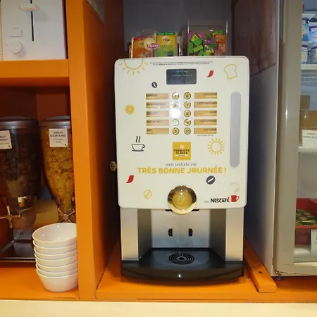 南瓦朗斯普瑞米尔经典酒店 酒店