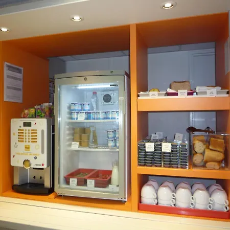 Szálloda Premiere Classe Sud *